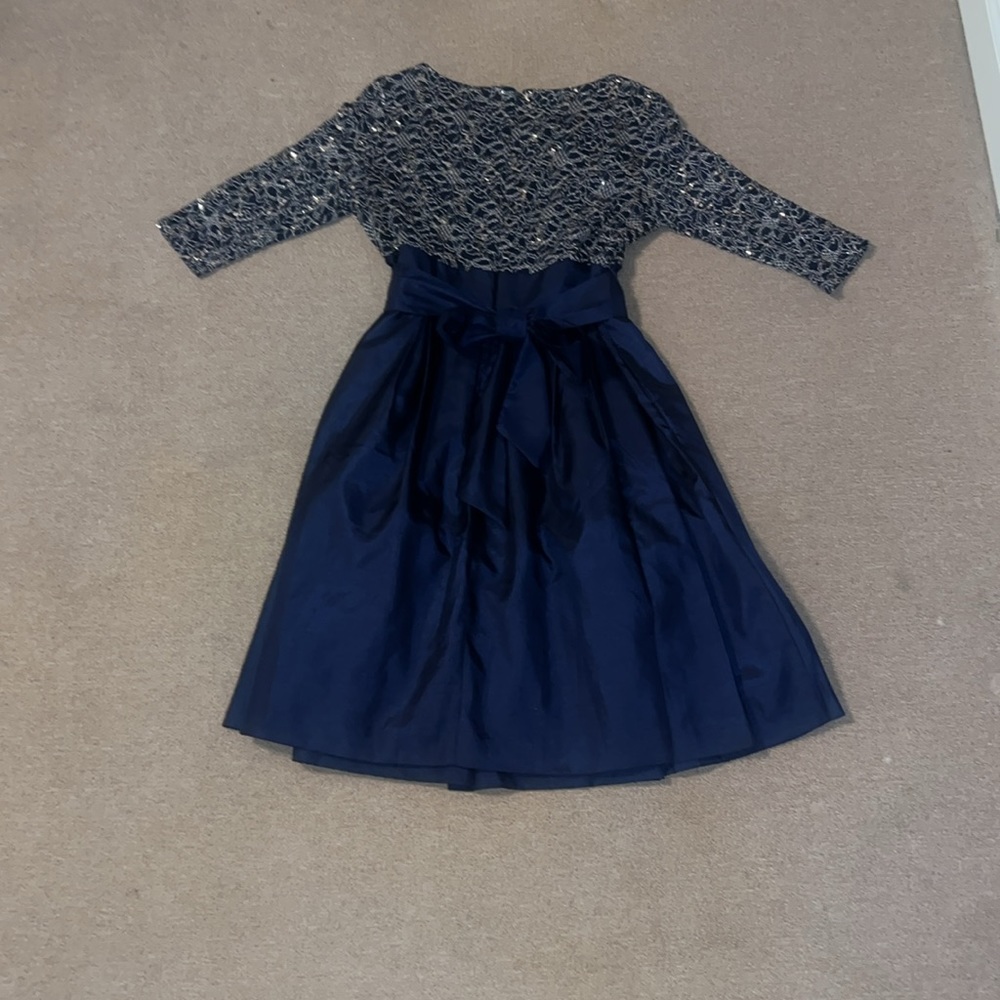 JESSICA HOWARD FORMAL DRESS - Picture 2 of 6